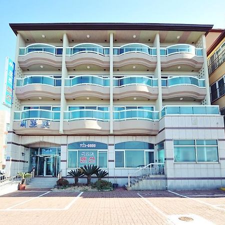 Jeju Sea-Port Pension Екстер'єр фото